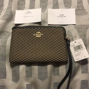 Coach Black & Tan Wristlet NWT
